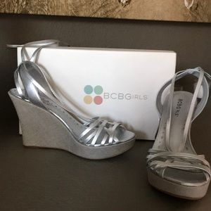BCBGirls silver metallic wedge  👡 💎 like new